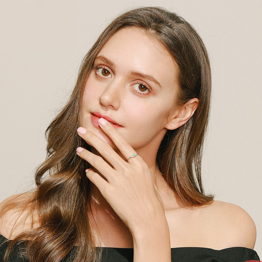 Anillo Solitario con Piedra Turmalina Paraíba en Plata