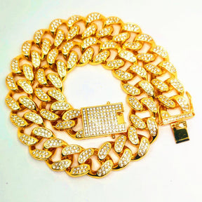 Pulsera Cubana con Incrustaciones de Circonita